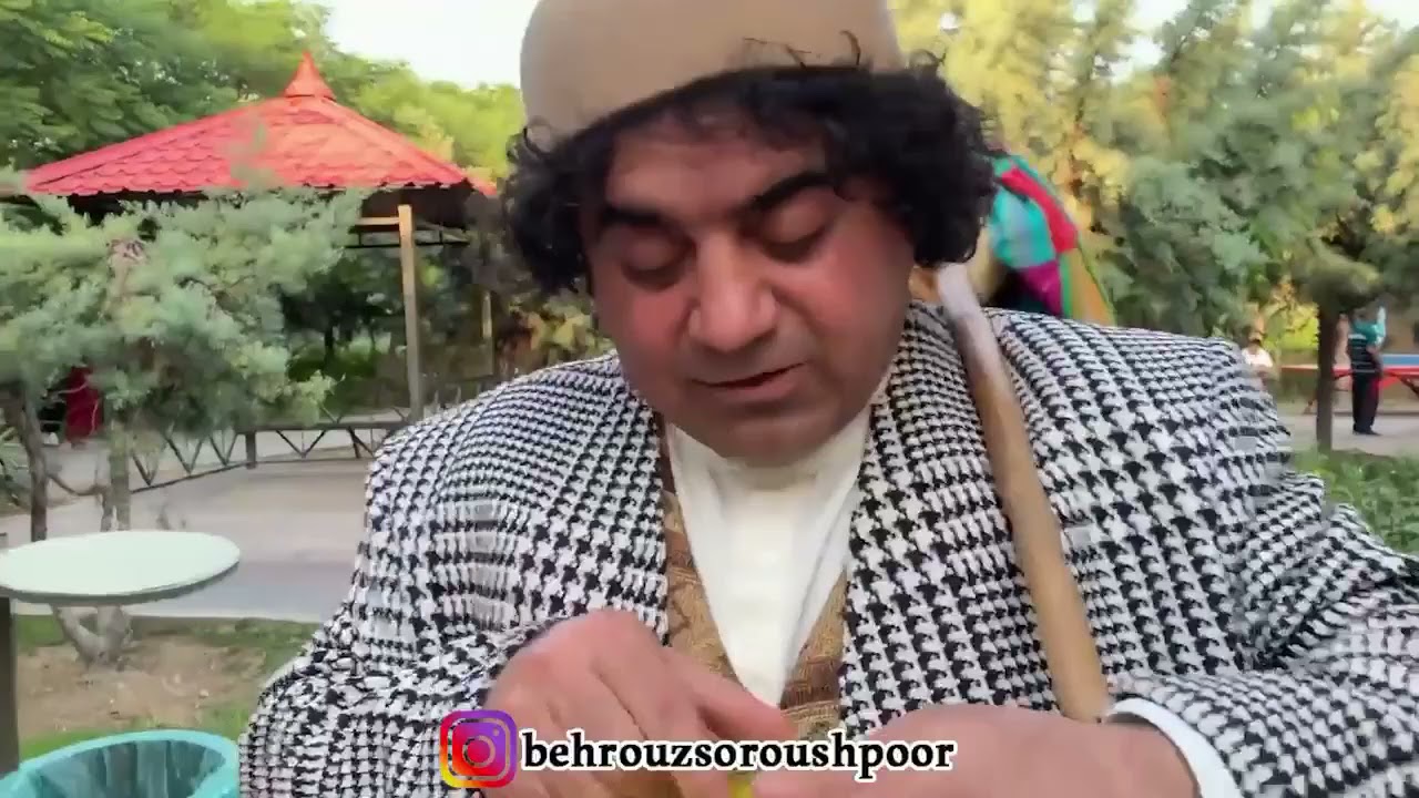 ماجراهای گرگعلی.این داستان گرگعلی و ادامس هایش