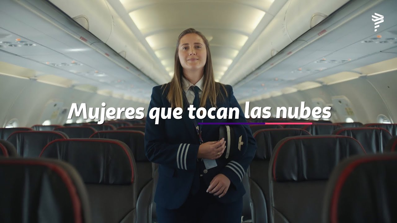 Mujeres que tocan las nubes