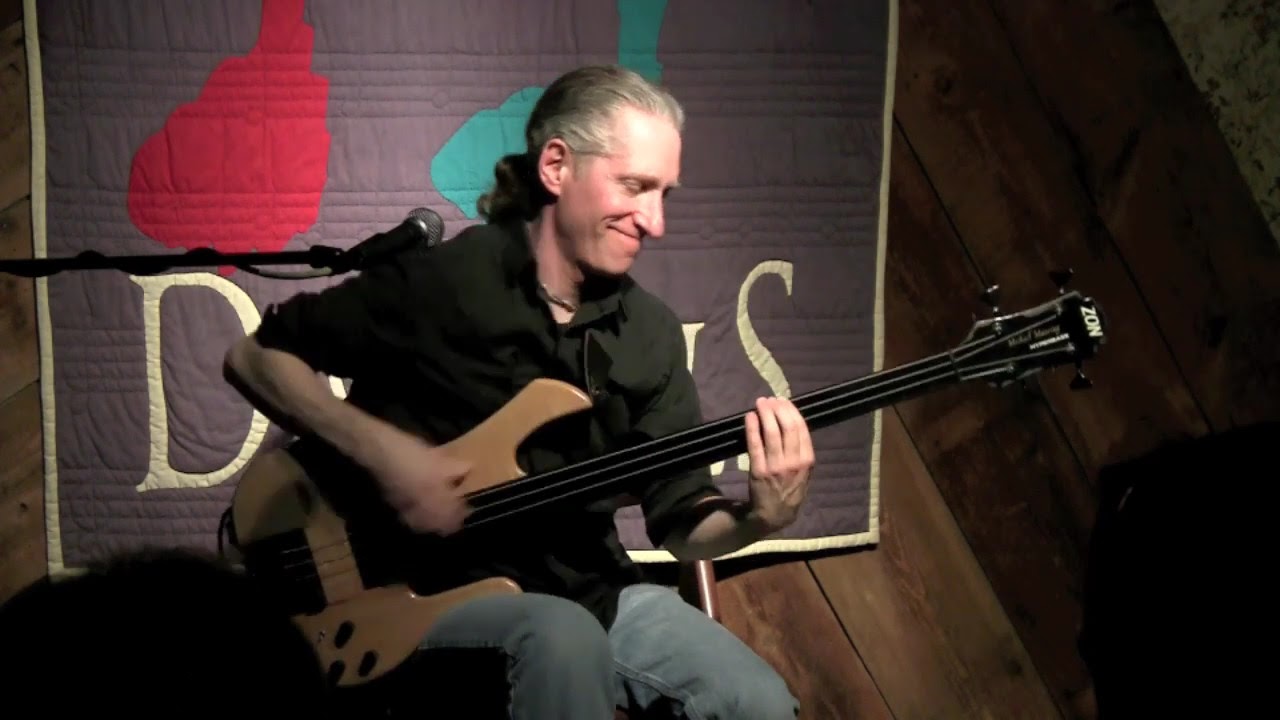 Michael Manring 