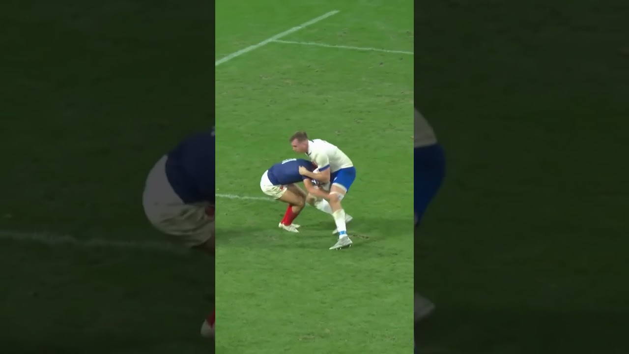 Ruzza face à Louis Bielle Biarrey 😳 #WorldCup