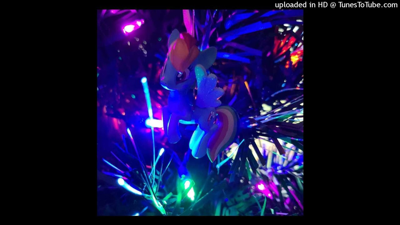 The Mycutiemarkisagun Busty's Holiday Special