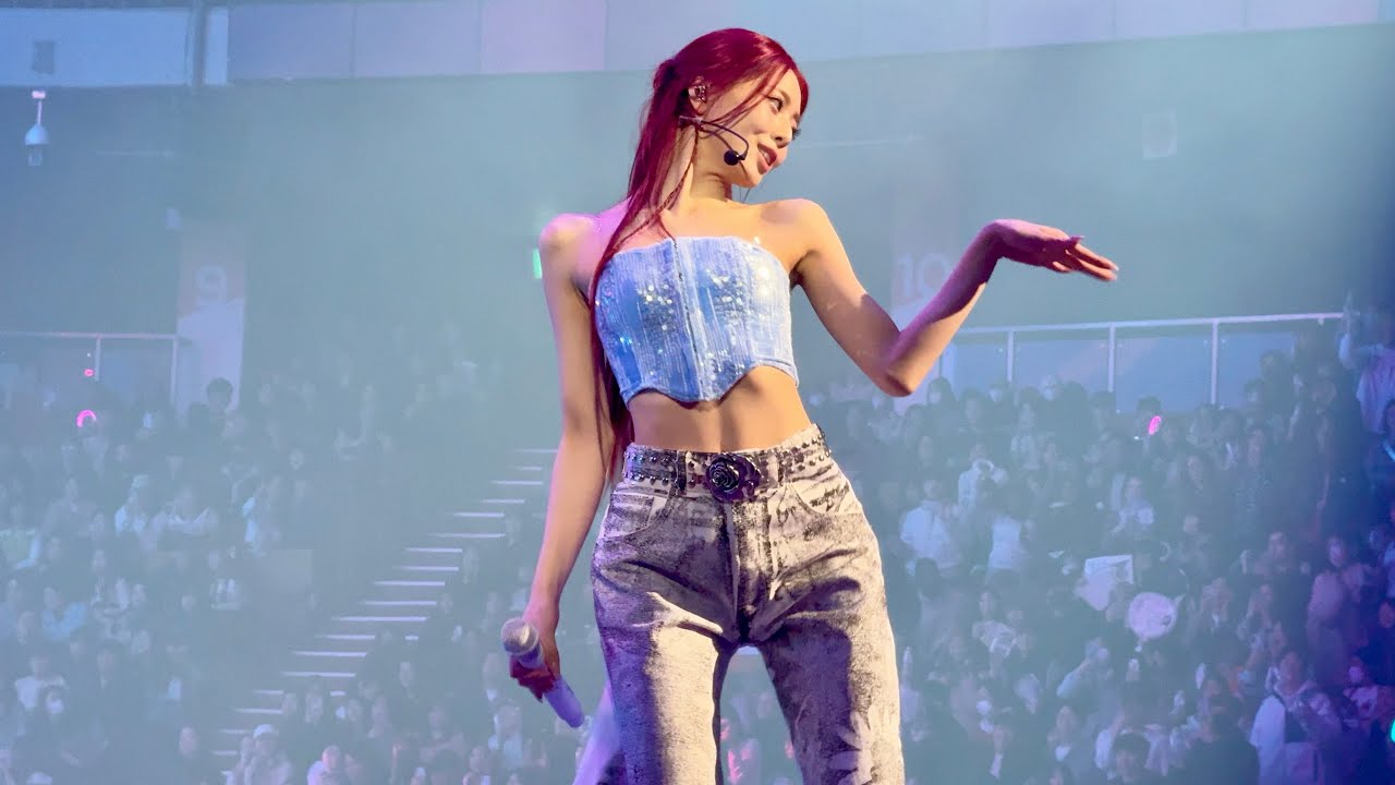 240224 ITZY - Psyhic Lover / Don't Give a What live @ Jamsil Arena, Seoul 4K Fancam