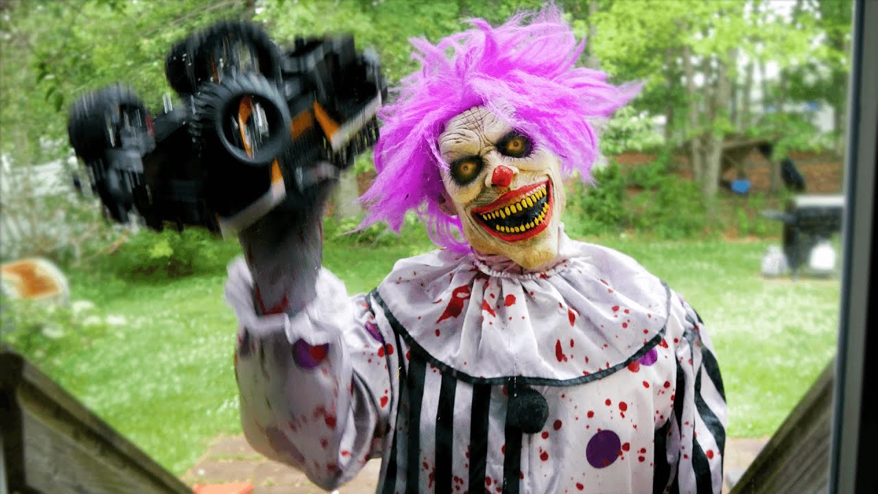 Hugz The Clown Destroys our RC Car - WeeeClown Around