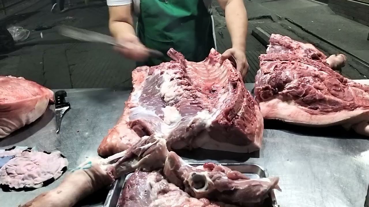  FAST SKILLS MASTER OF DEBONING HALF CARCASS #PORK #debone #SKILLS #FAST 