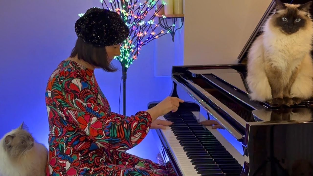 Claude Debussy - Arabesque no 1 with Clara and Henry Ragdoll cats!
