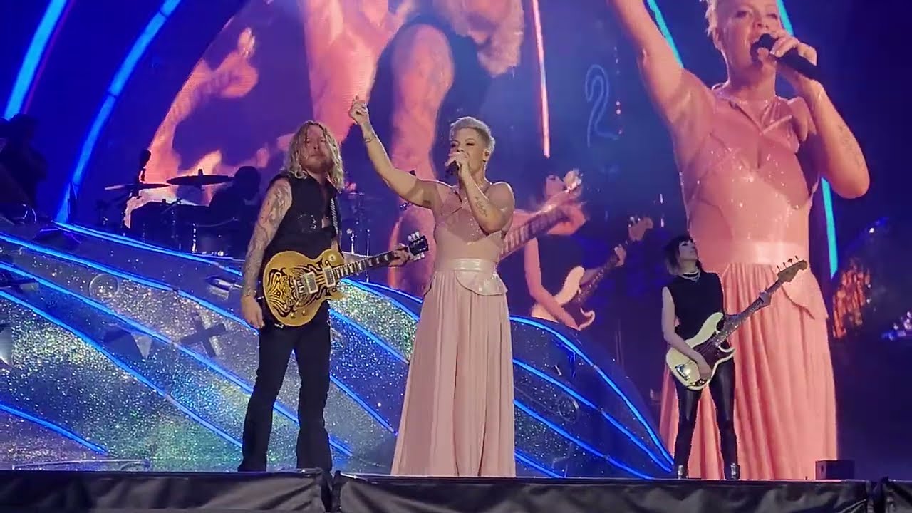P!NK - F***in' Perfect Live in Munich 05.07.2023