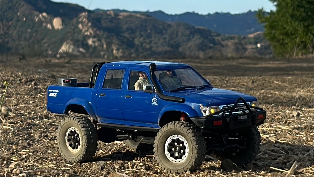 2025.08.31 - Toyota Hilux (WPL-C64-1). Happy trails