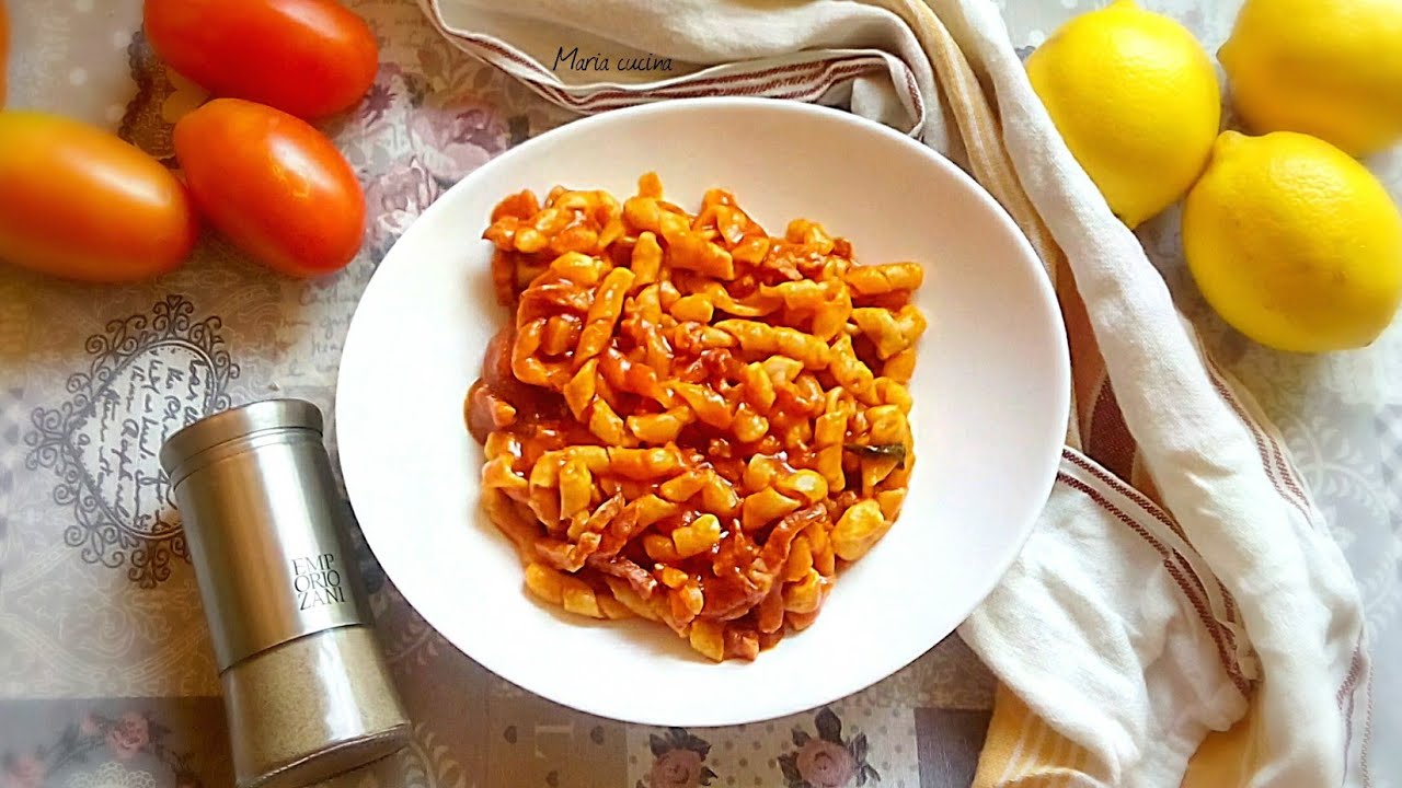pasta pomodoro e pancetta