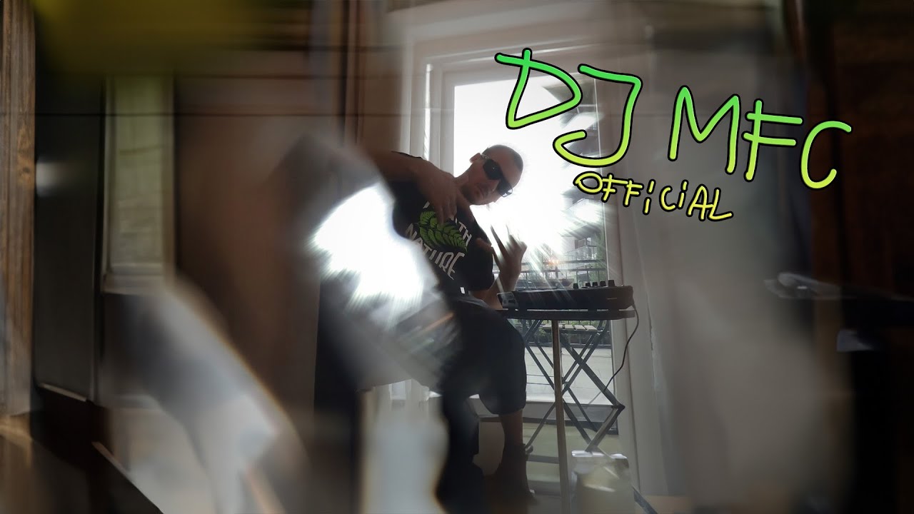 DJ MFC MŁODY B&Oacute;G - CZASEM MAM OCHOTE ODLECIEĆ