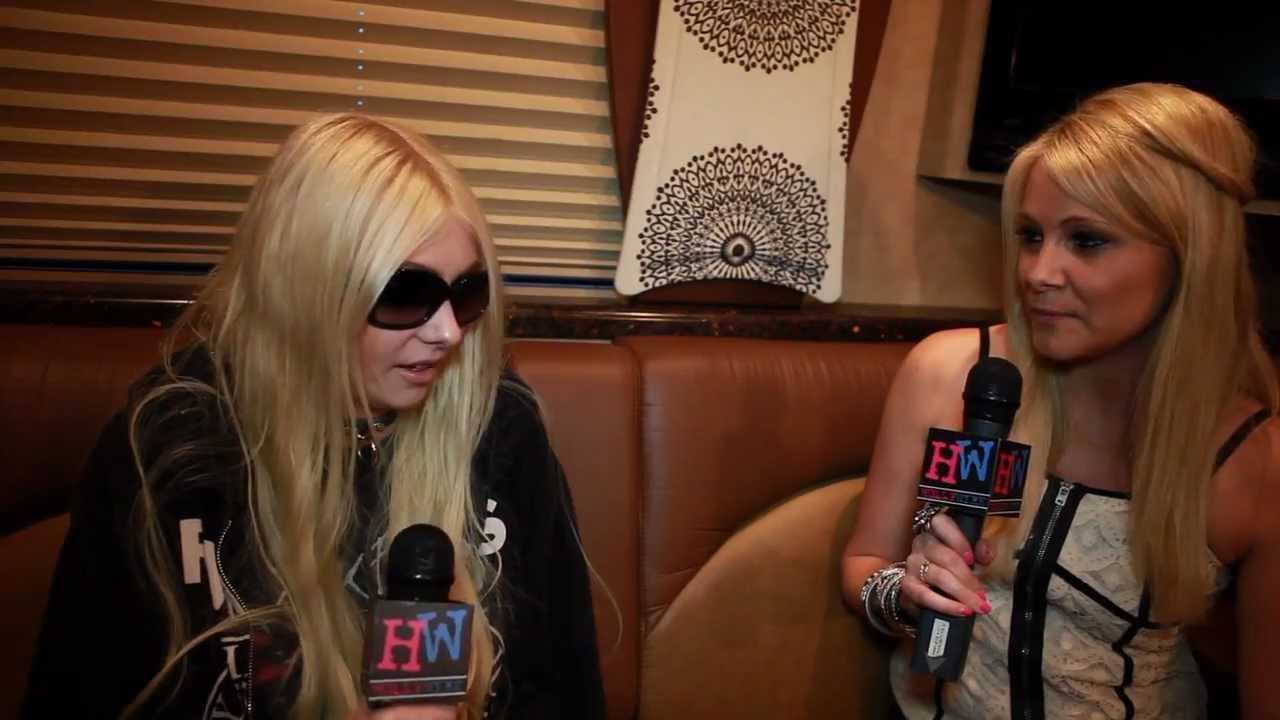 Taylor Momsen 2011 Interview