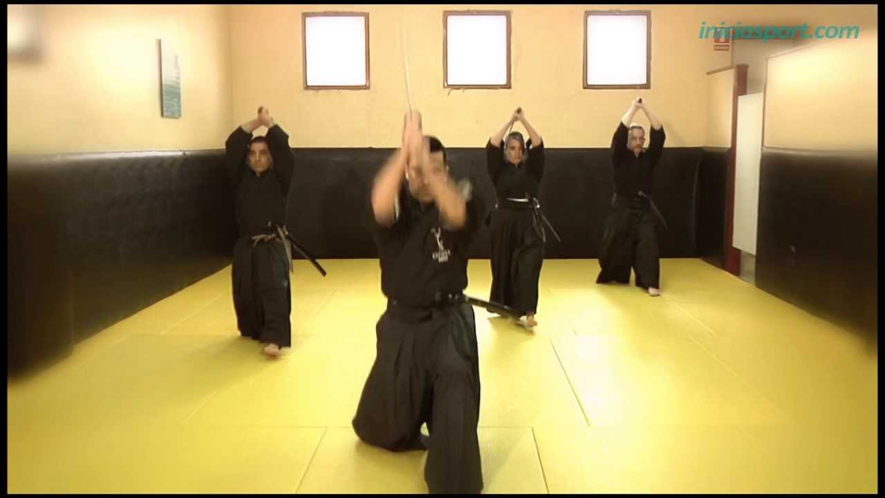Iaido 9. Ejercicios educativos  (kihon)