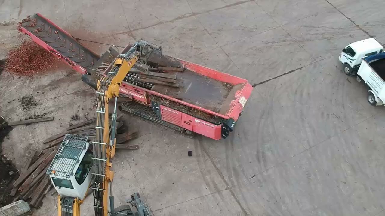Hammel 950 shredding Red Gum Railway sleepers