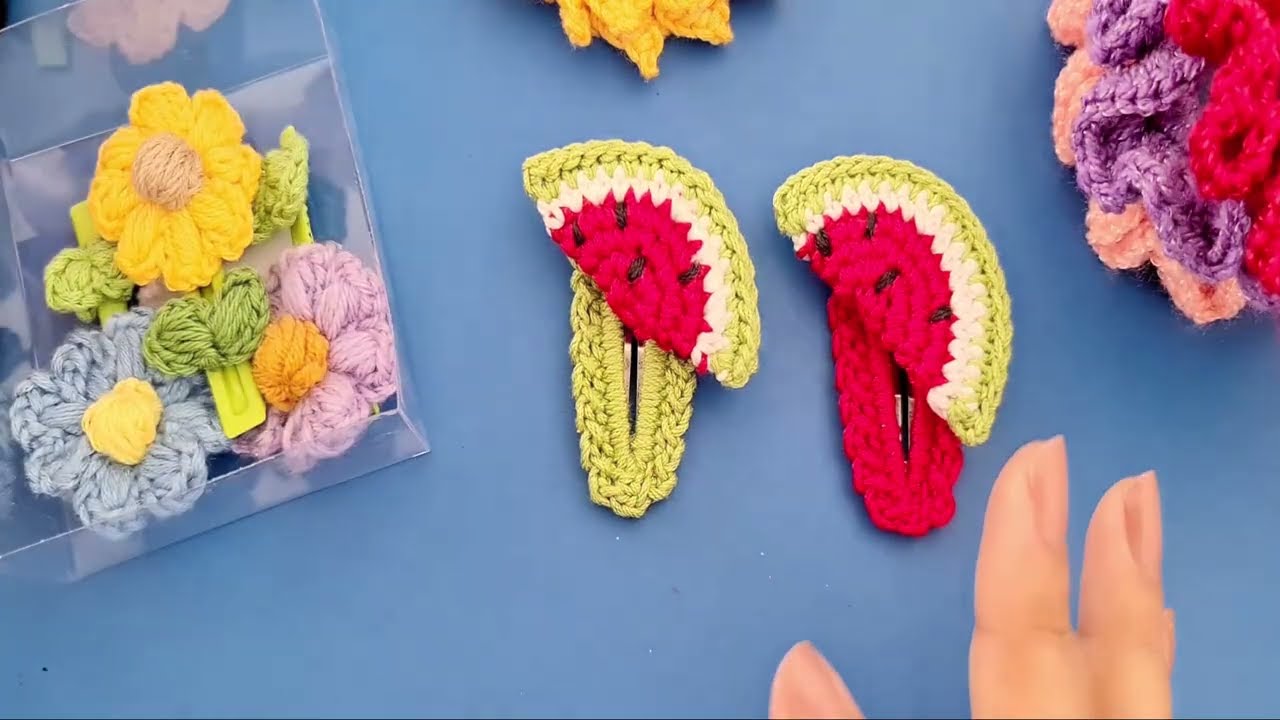 TEJE BROCHES PARA EL CABELLO A CROCHET O GANCHILLO - PASO A PASO, FÁCIL Y FÁCIL - SANDIA A CROCHET