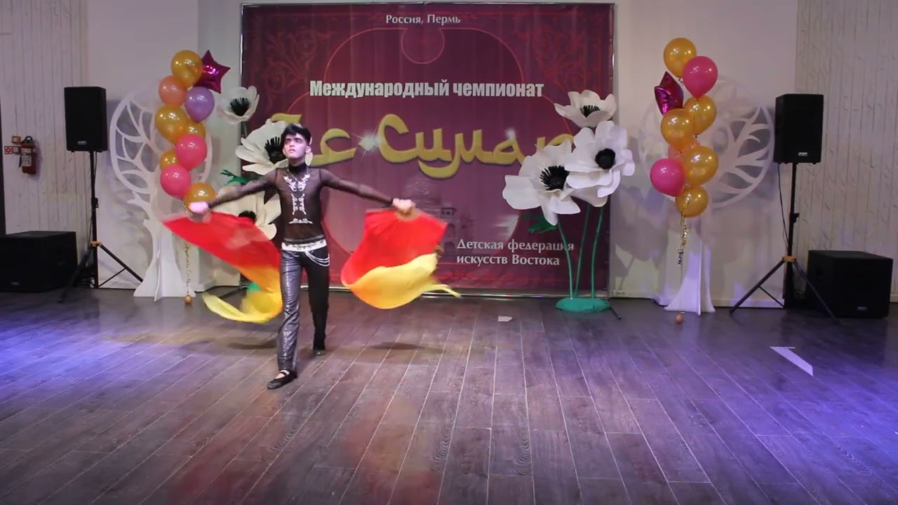 Arabic dance 
