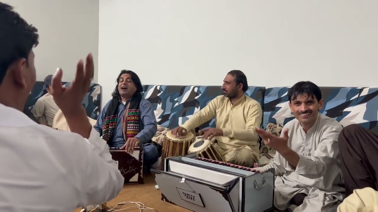 Rahman Gul poshto song 🎵 Zani karono ki tagi na kige pa muhbat ki kho