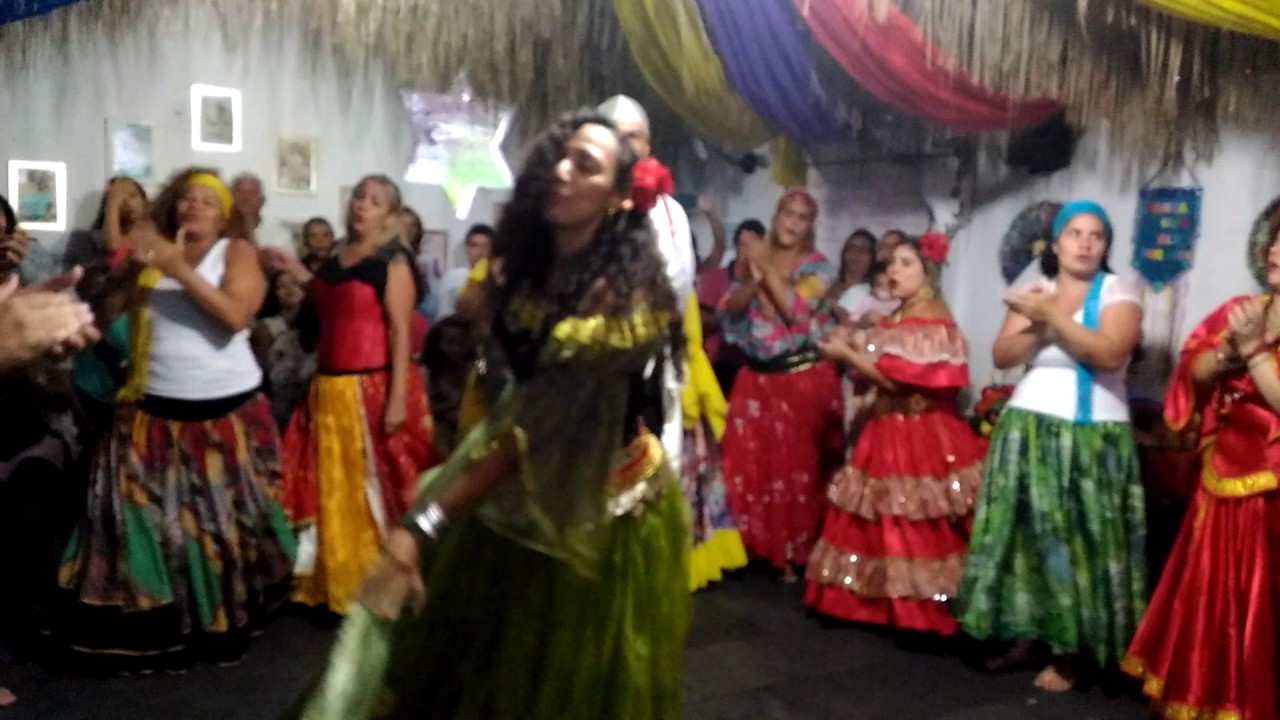 FESTA CIGANA ESMERALDA 100 % Macumba