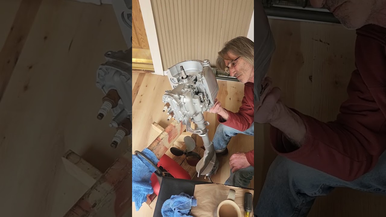 1940 Johnson 5hp DT-10 going back together what a beauty