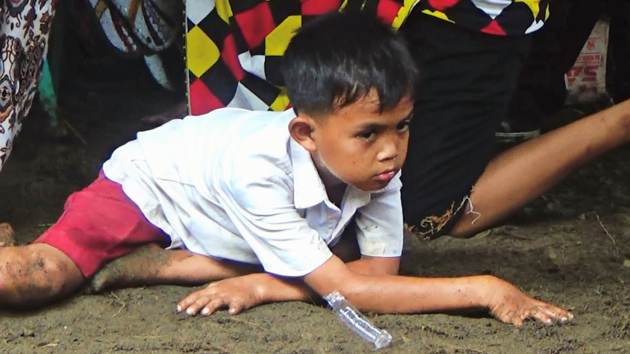 NGERI..!! BOCIL INI MALAH IKUT KESURUPAN NDADI MENDEM - EBEG SARI BUDOYO