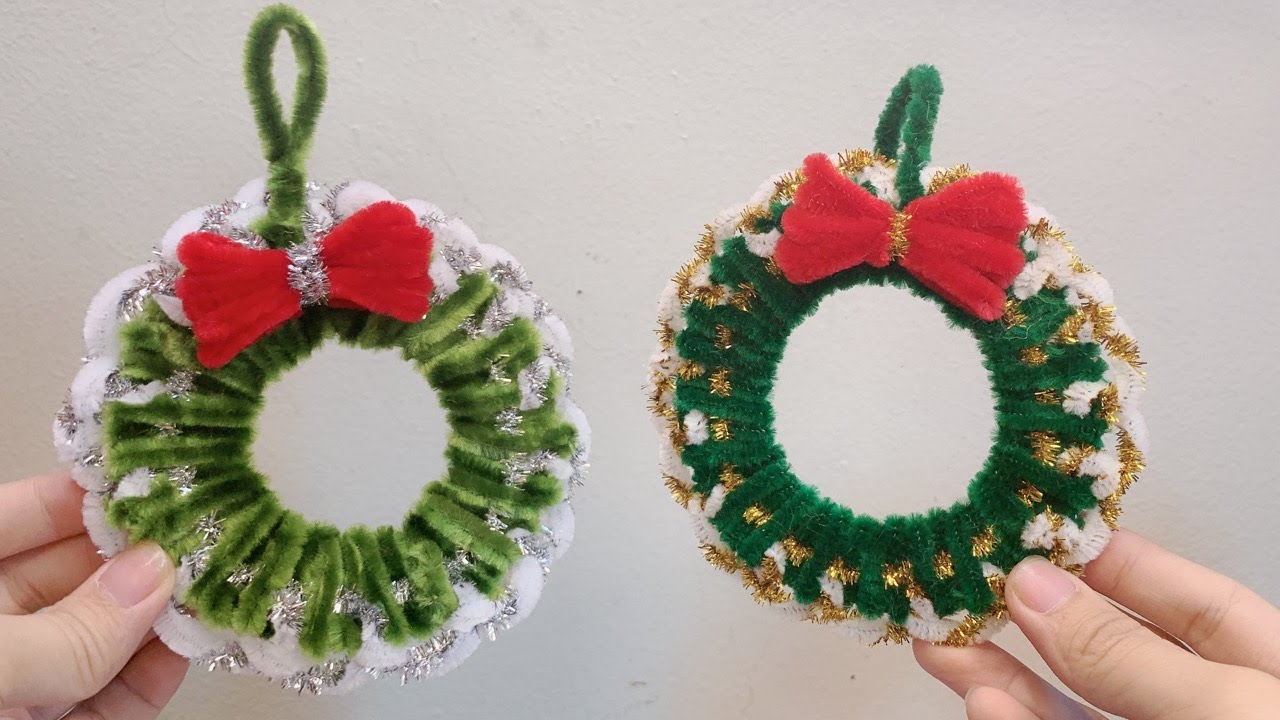 とっても簡単！モールを使ってクリスマスリース を作る　Christmas Wreath Made with pipe Cleaners