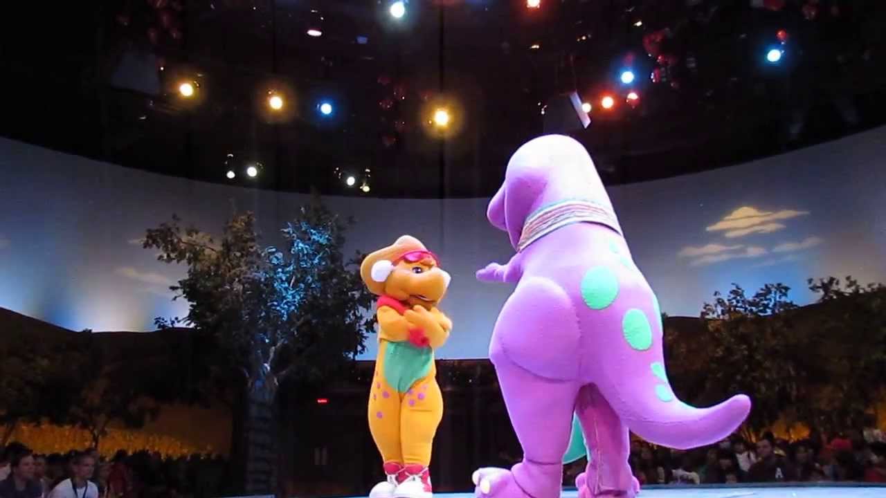 Full Complete HD Show: A Barney Holiday Christmas Show at Universal Studios Florida in Orlando