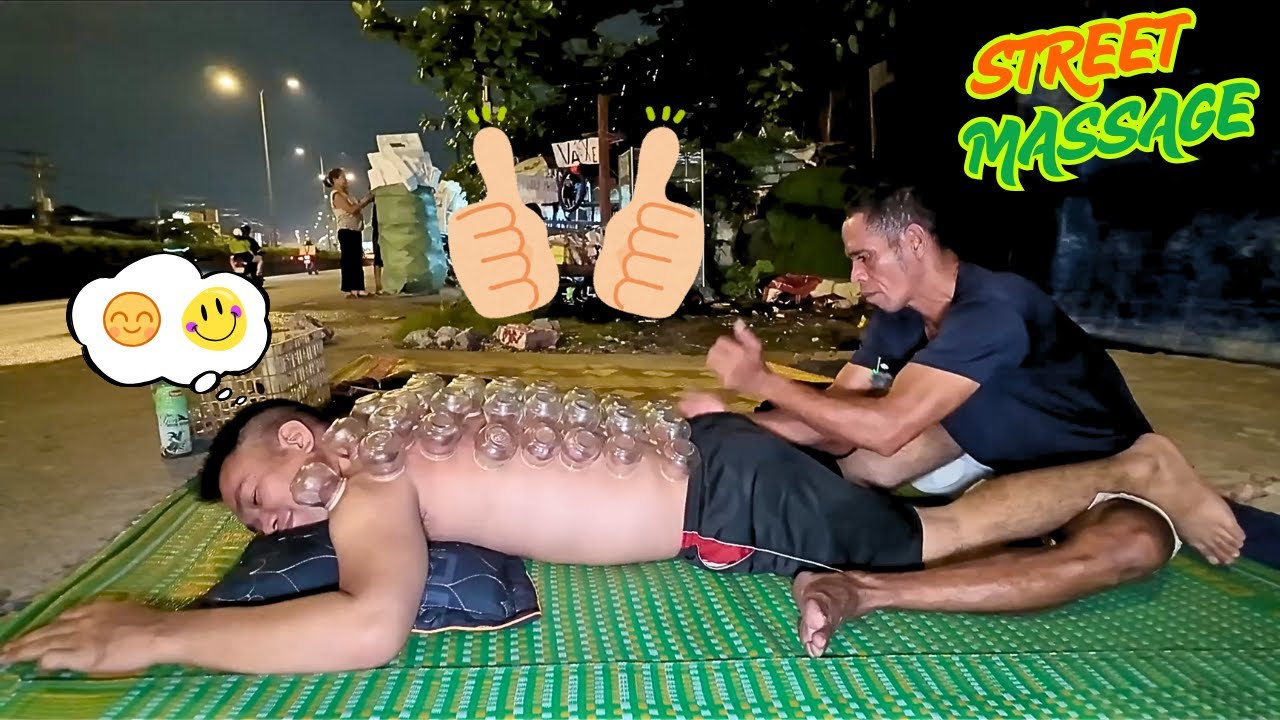 [ASMR] My brother is so relaxed getting a massage on the street || You absolutely have to try it!
