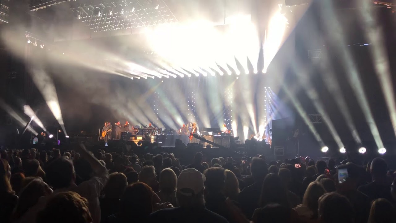 Paul McCartney - Golden Slumbers / Carry That Weight / The End - Petco Park, San Diego, CA - June 22