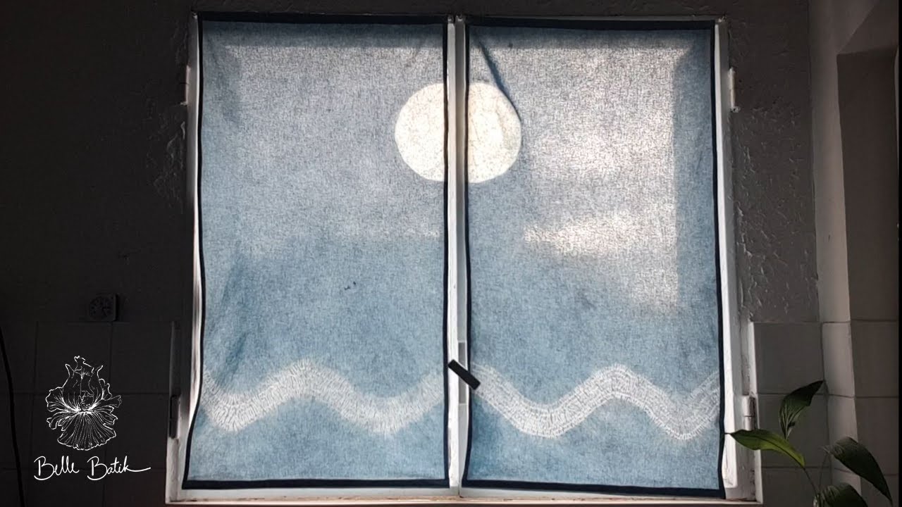 Making noren curtain panels using natural Indigo dyeing