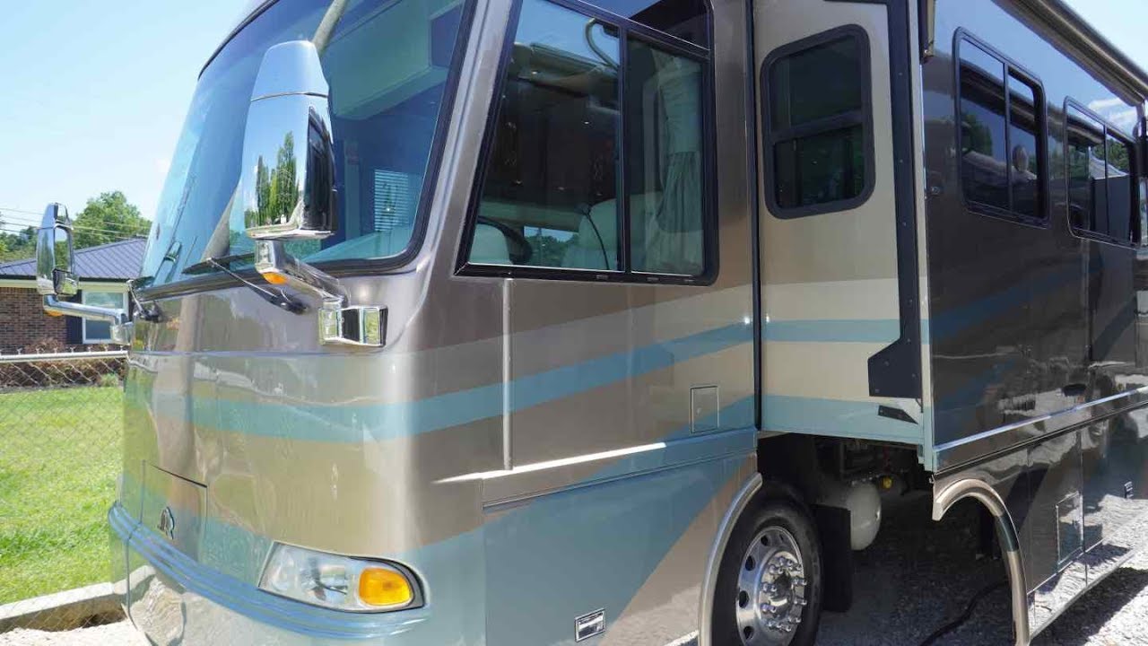 SOLD! 2004 Beaver Patriot Wilmington 40 ft. Diesel Class A , Tag Axle, 4 Slides, Tag Axle, $89,900