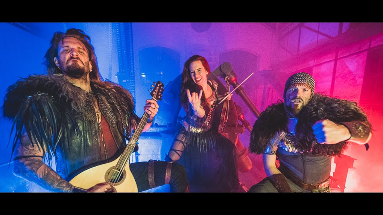 FEUERSCHWANZ - Kampfzwerg (Official Video) | Napalm Records