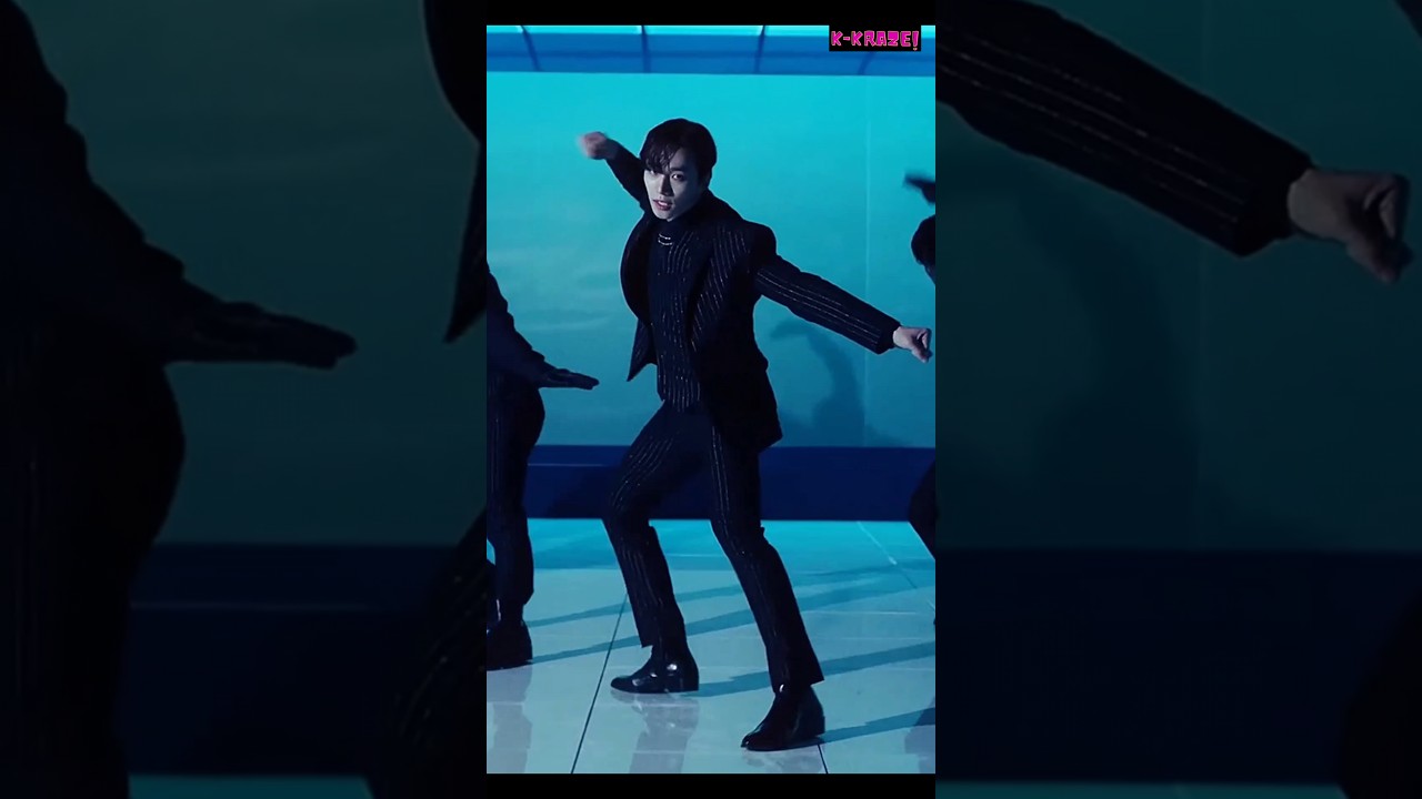 Lee Junho is a versatile dancer 