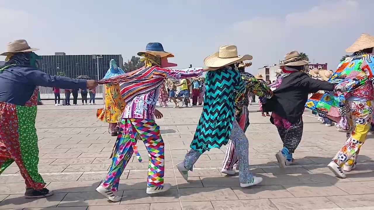 la valla en accion shitases de la bonita en la basilica de Guadalupe 25/08/24