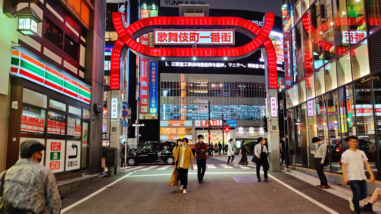 4K Shinjuku Night Walk, Tokyo 新宿 - Nightlife Area - May 2020 - 60 FPS - Binaural Audio - Slow TV