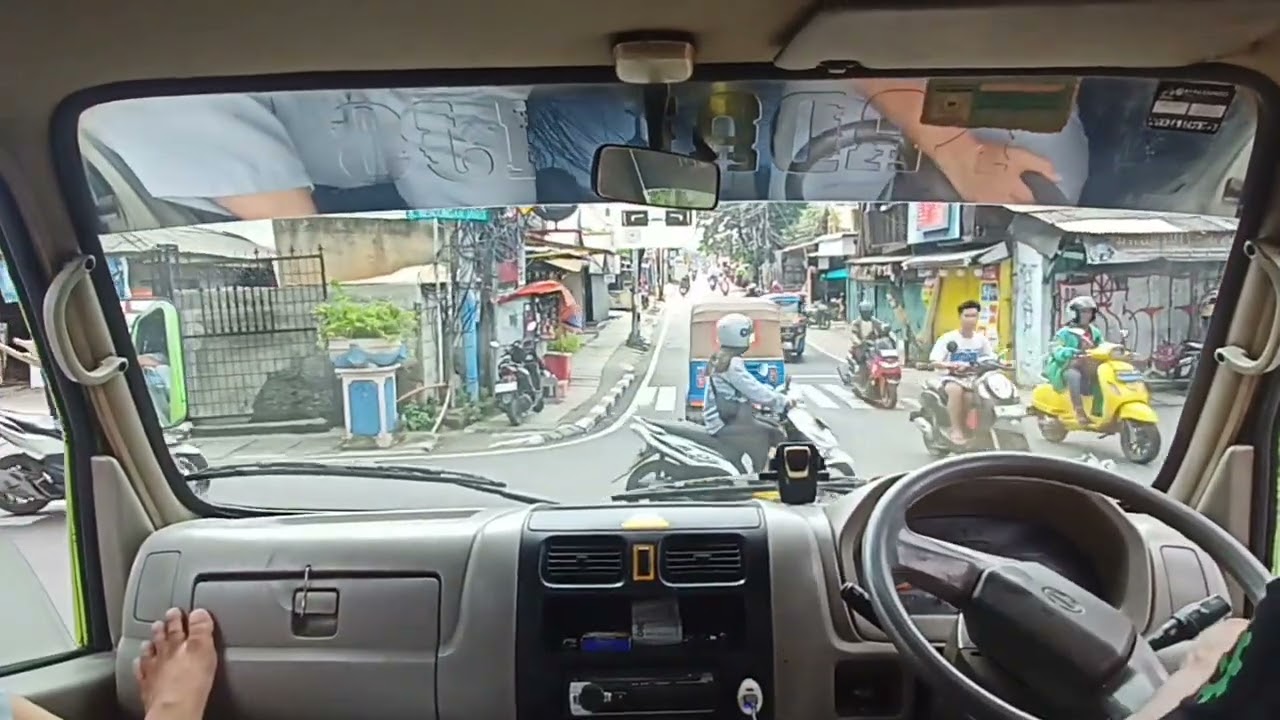 Part:002 🚗🚚🚚 //Melintas Pasar Sumur Batu #viral #video @Elyef01 