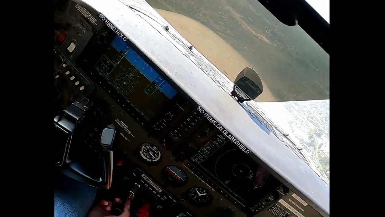 Takes offs and landings with a passenger in the back for the first time (flight classes)