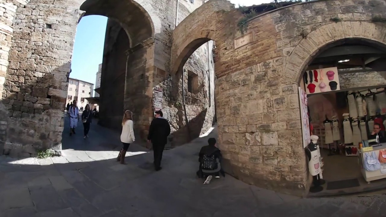 San Gimignano - going to Piazza della Cisterna
