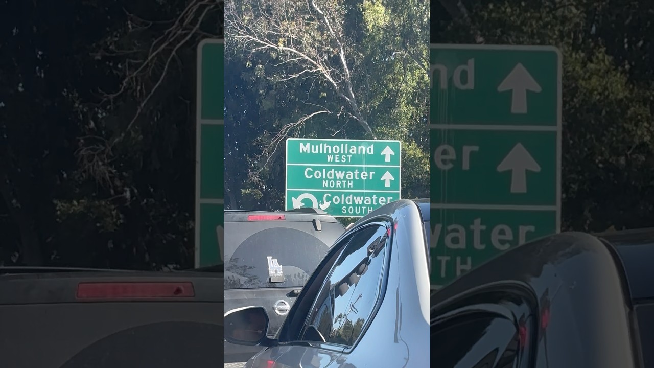 Road Sign on Lookout Mountain Ave in Los Angeles #mulhollanddrive #mountains