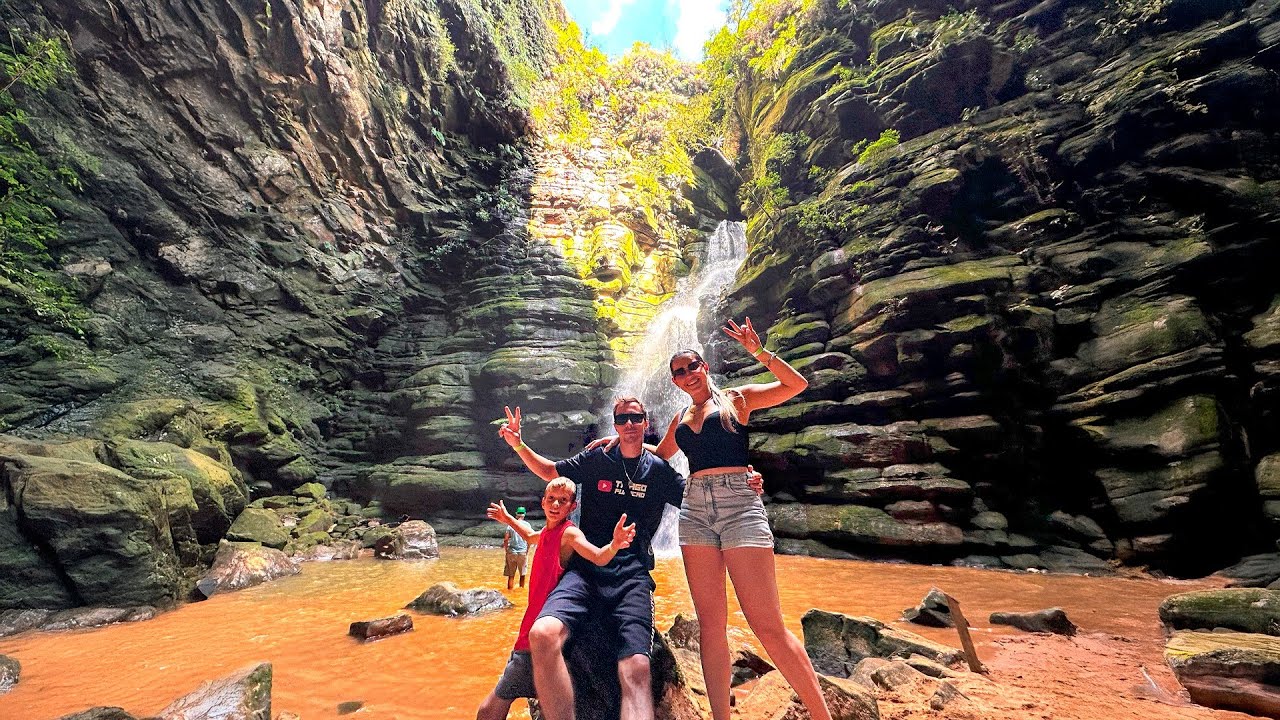 ENTRANDO NO BURACO DO PADRE DE FERIAS COM A FAMILIA FURACAO