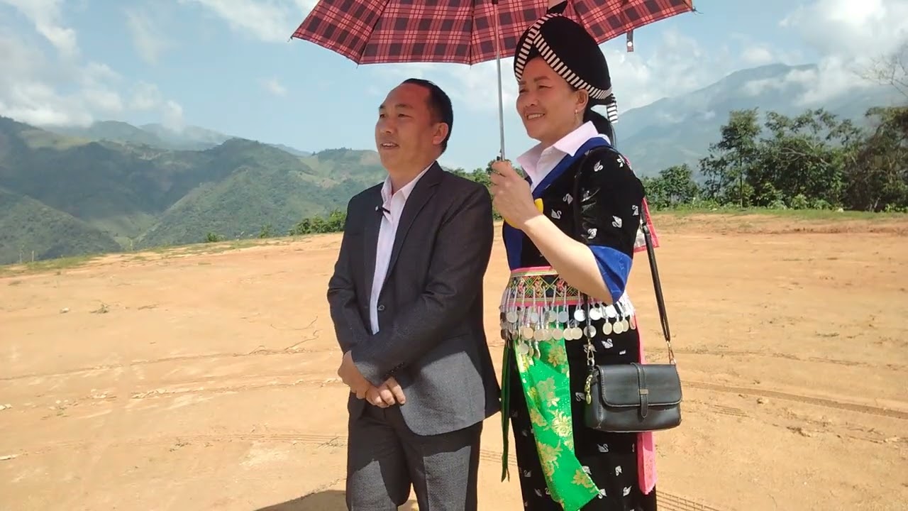 Ntxhiav hai kwv txhiaj zoo hv