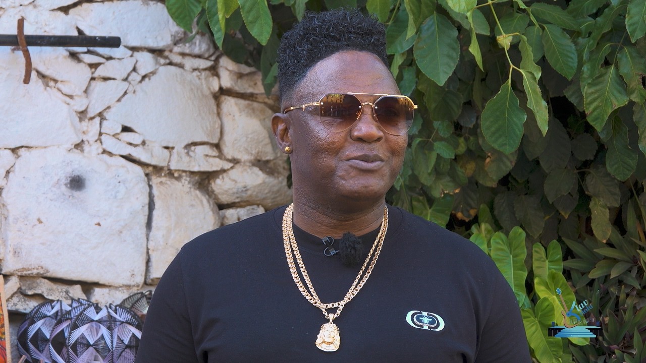 Klav Kriolu com o artista Zé Espanhol