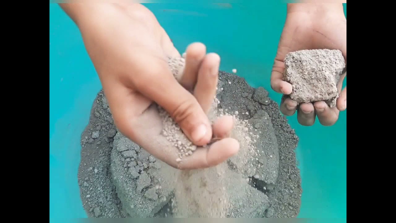 ASMR:Crunchy crispy  gritty sandcement dry & water #oddlysatisfying #sandcementasmr #crumbling
