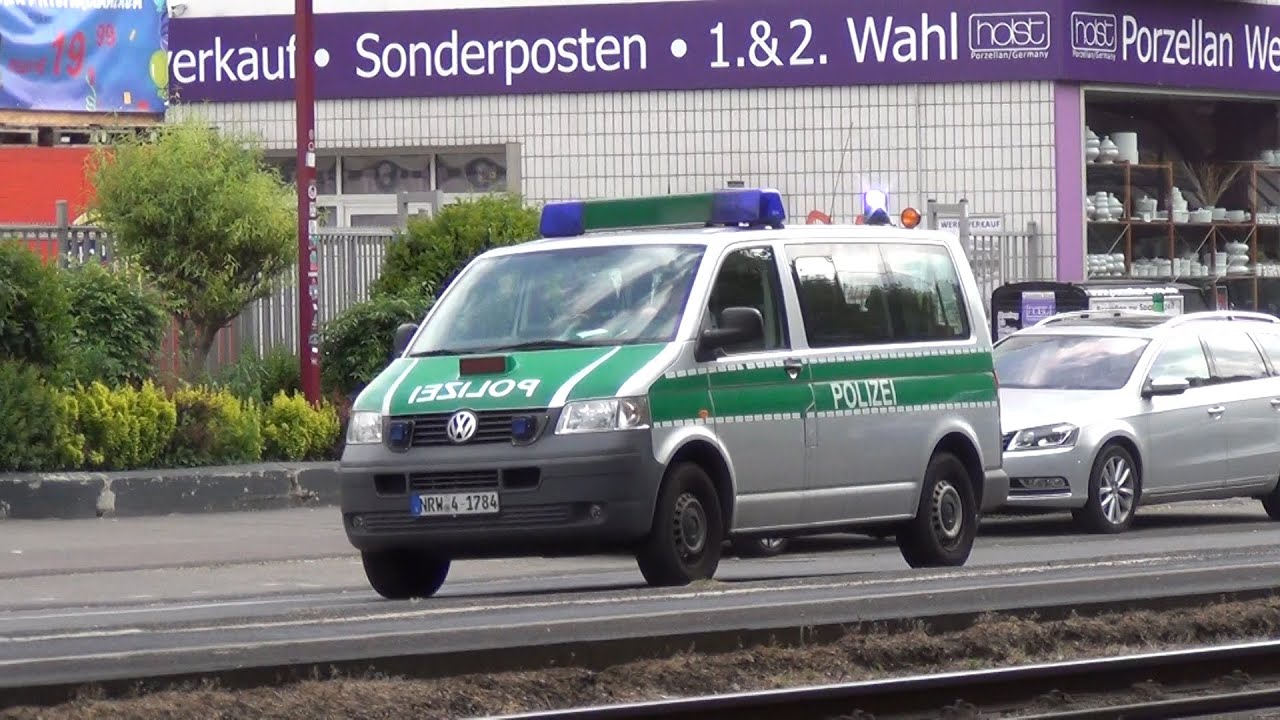 (Staudurchfahrt) FuStKW Polizei K&ouml;ln PW Ehrenfeld