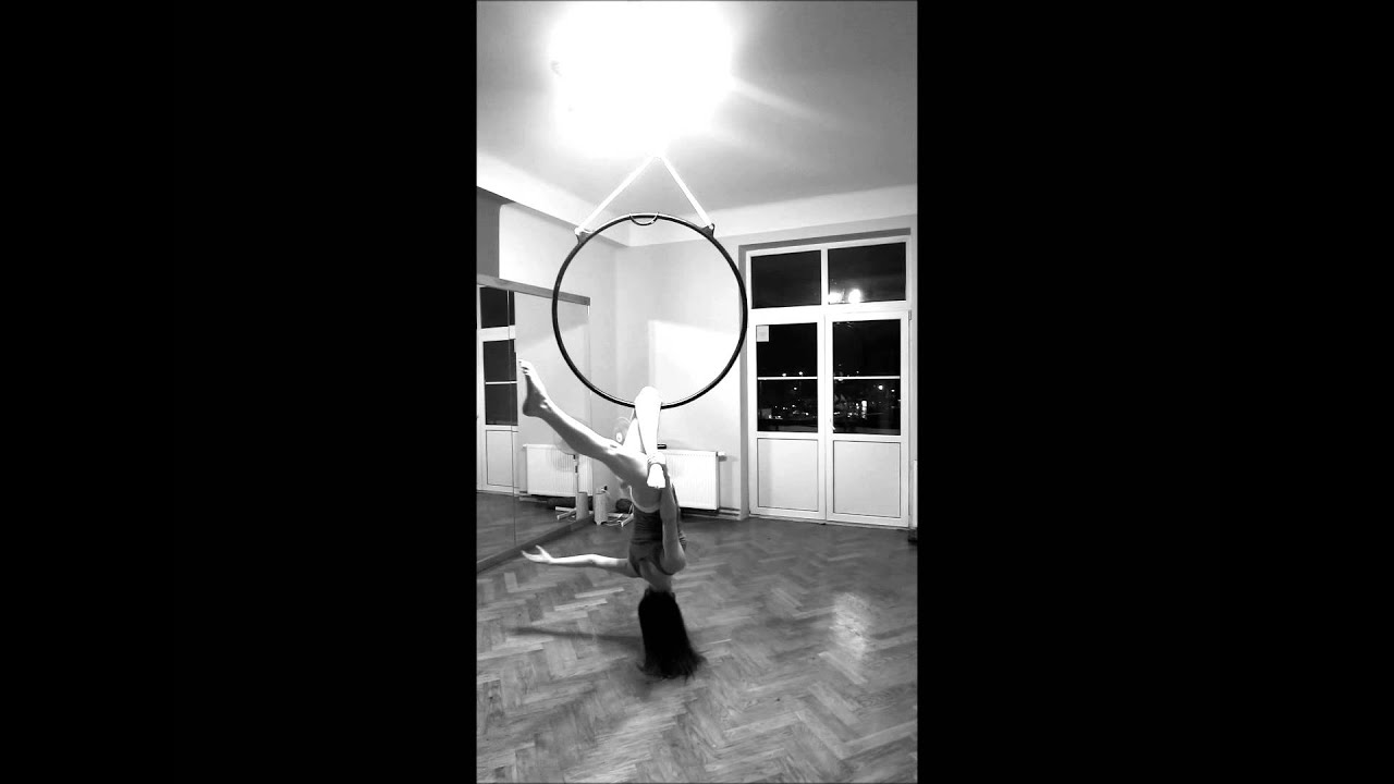 aeriel hoop Krak&oacute;w