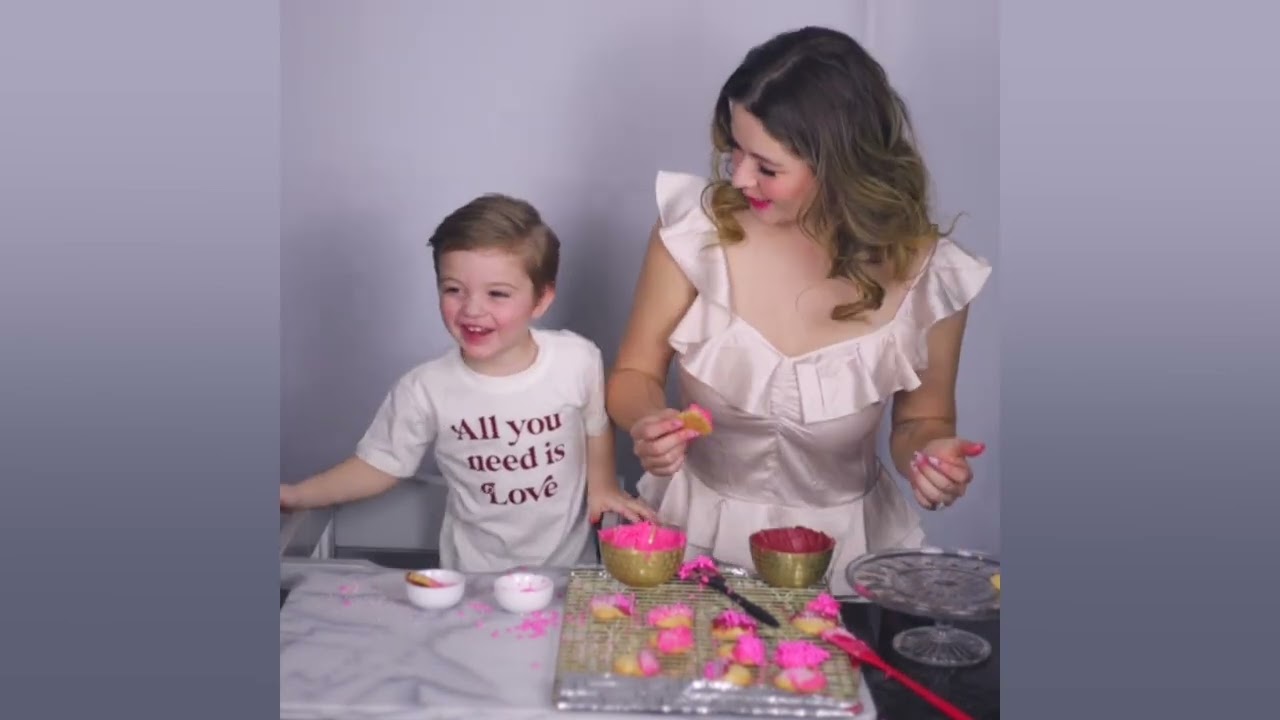 Hendrix's Valentine's Day Cookies | Sasha In Good Taste | Sasha Pieterse Sheaffer