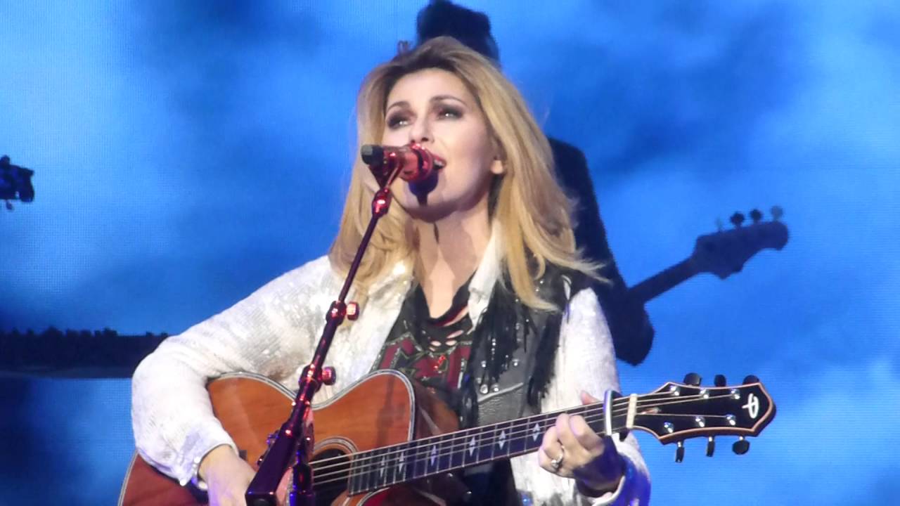 Shania Twain - You're Still The One - Live At Fresno Save Mart Center - Sun 23rd Aug 2015