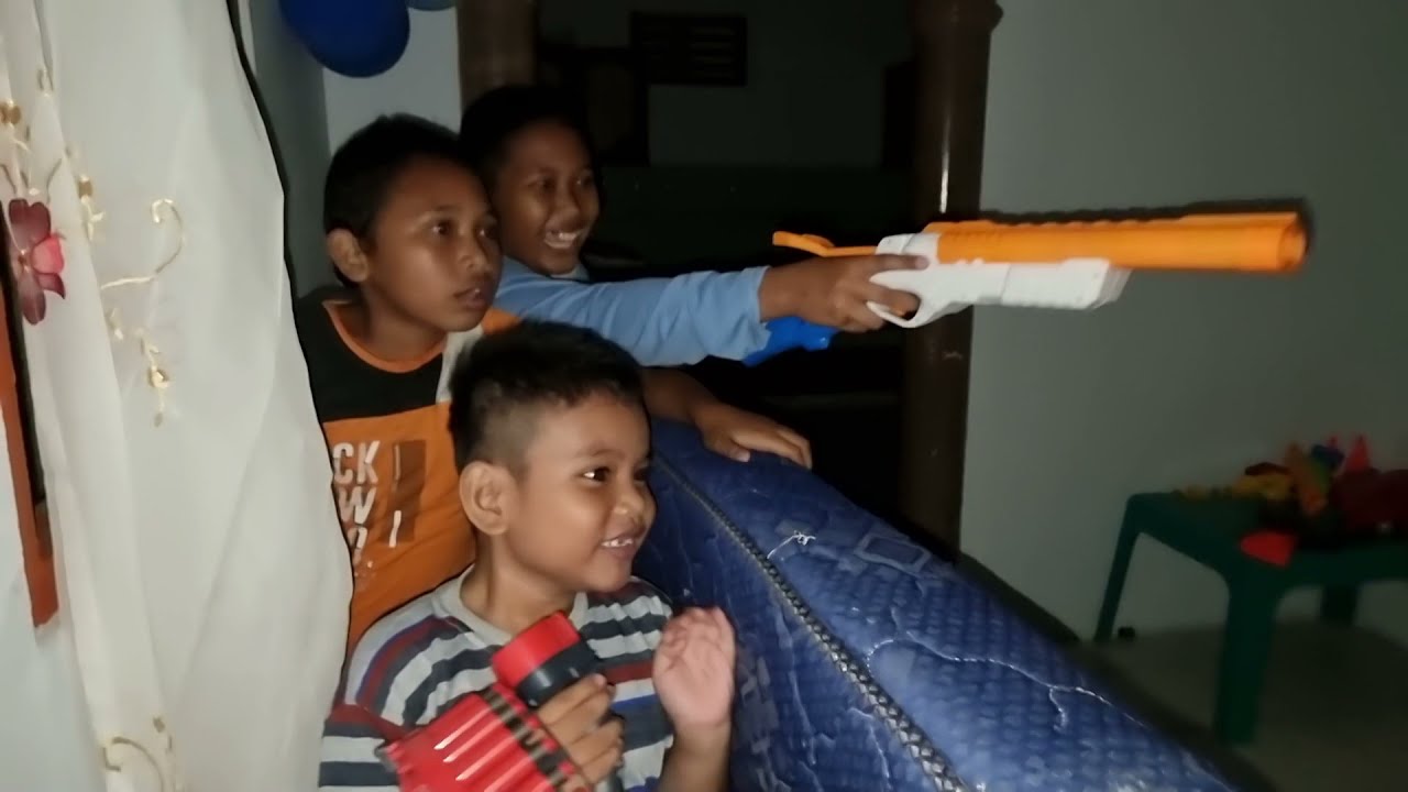 Kuntilanak Nerf 🤣 Zefanya Oyanio