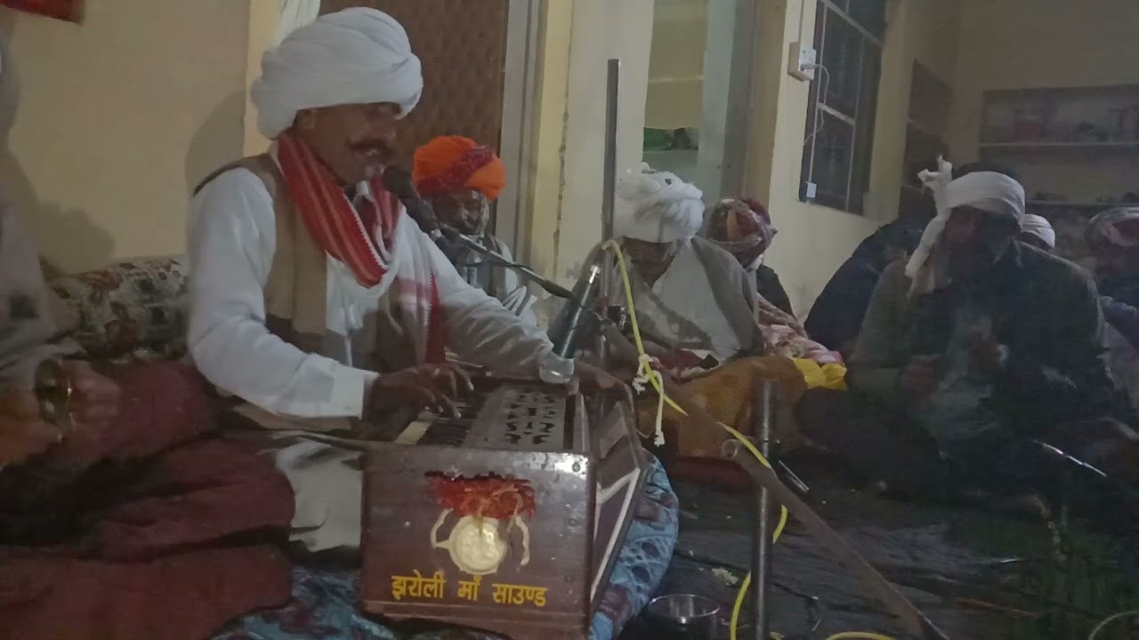 गायक ओम जी माराज रामपुरा जिला टोंक वाले झरोली माँ साउंड बिसनपुरा तेजपाल मीणा 8000972672उलेडा लाईव