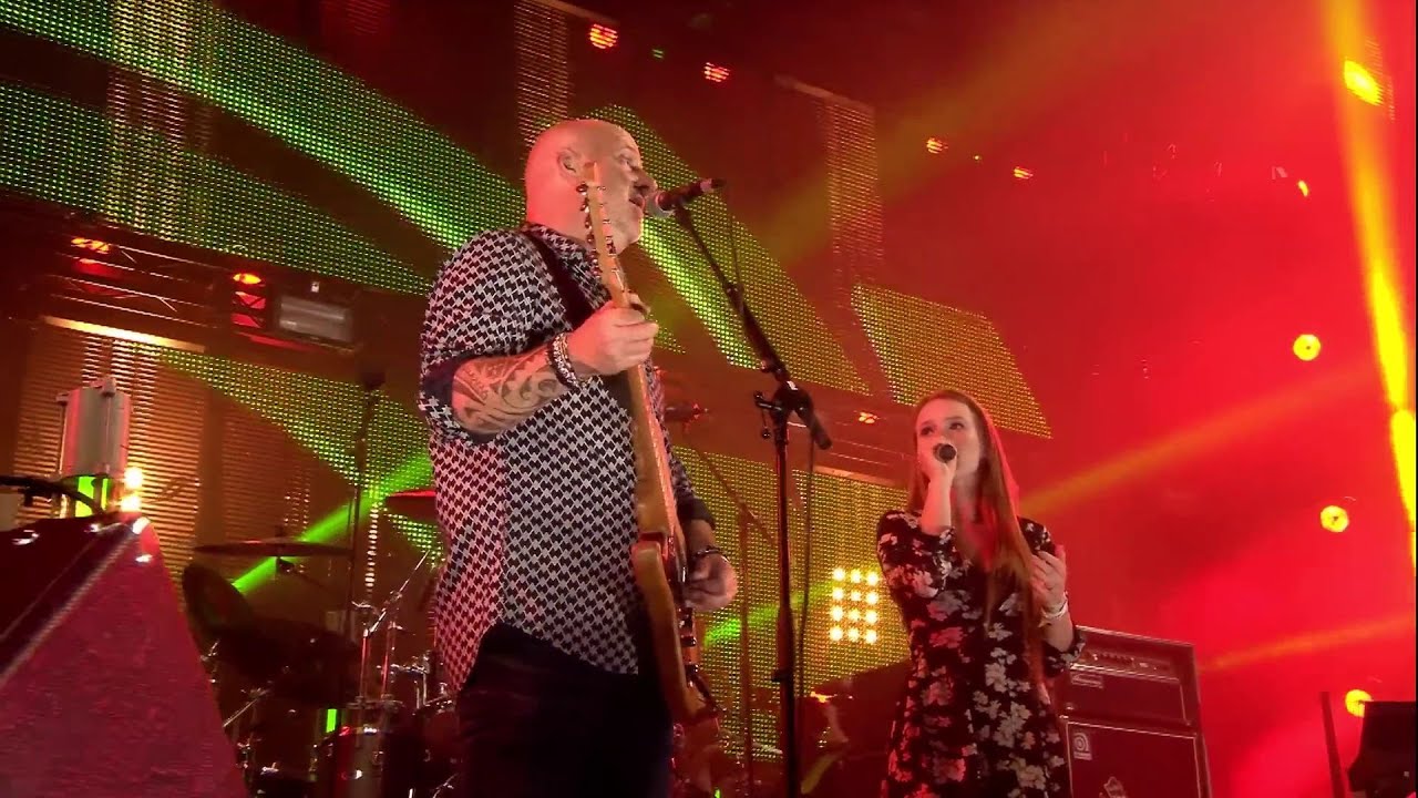 BLØF & Isabel Provoost - Omarm (Live op Concert at SEA 2017)