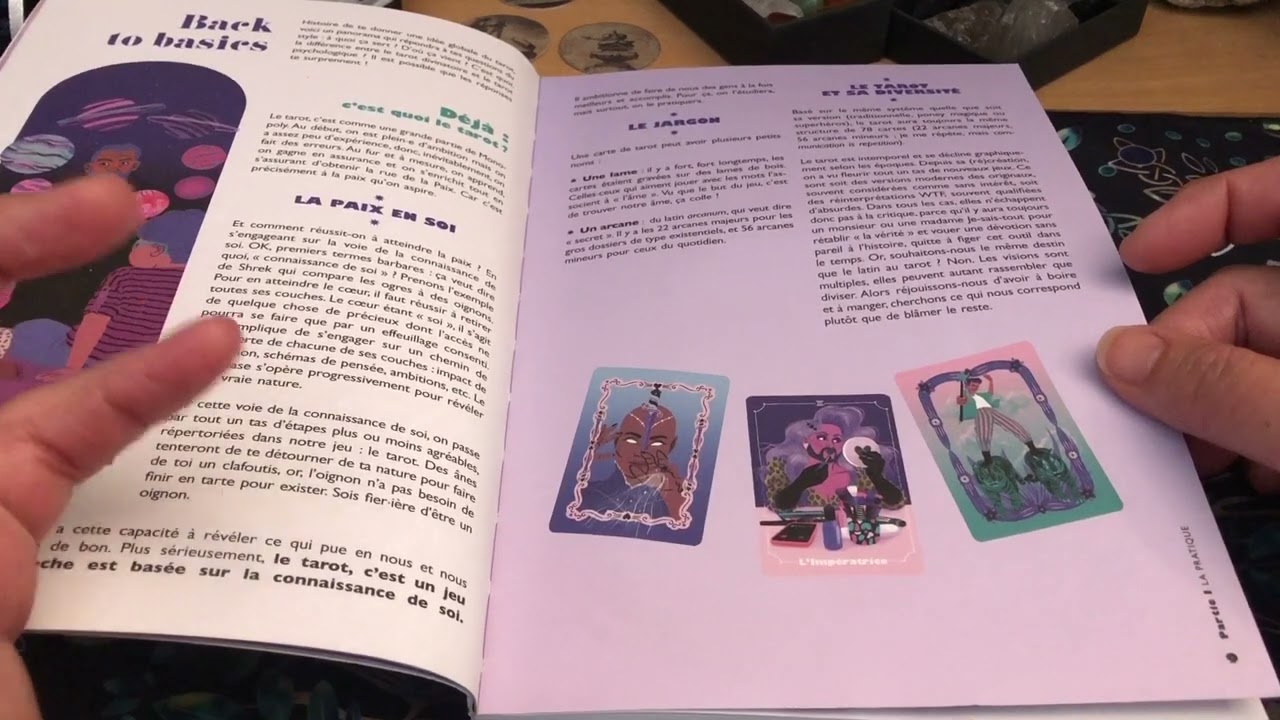 Présentation du livre : Tarot la base d’Audrey Sebti illustré par Youlie aux éditions Solar eso
