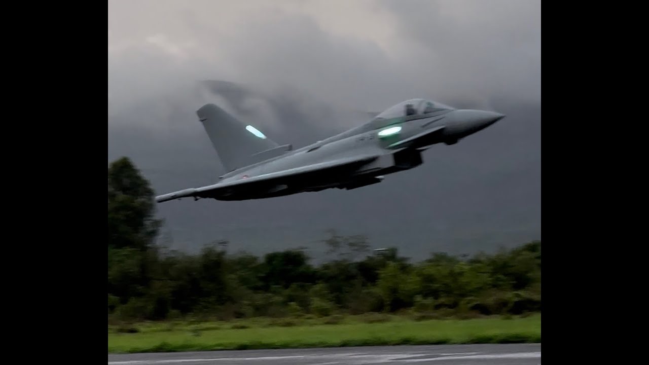 Freewing Eurofighter 90mm 6s w/ formation light mod