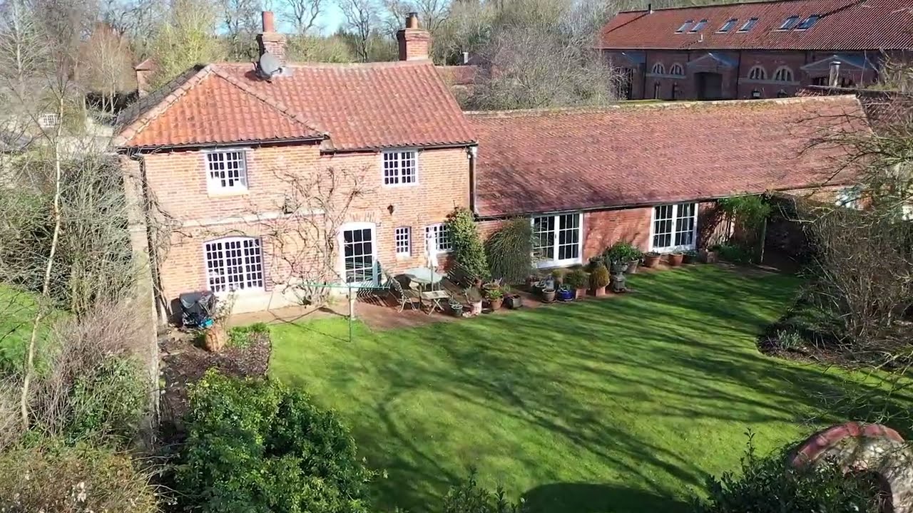 Gardeners Cottage, South Creake - Teaser